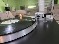 Rare Mitsubishi LT-22 Linear Turntable, Fully Automatic, Tested Working