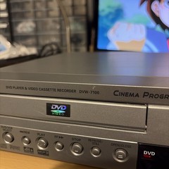 SANYO DVW-7100 VCR/DVD Combo Player 4-Head VHS & DVD Playback tested No Remote