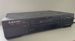 Mitsubishi HS-U446 VCR