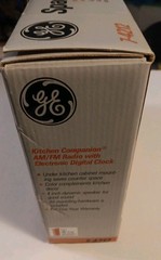 NEW Vintage GE Spacemaker UNDER CABINET Kitchen AM/FM RADIO w/ Clock 7-4212
