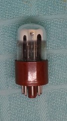 SYLVANIA JAN CHS 6SN7WGTA. TALL BROWN BASE. USED. TESTED. 1955?