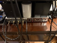 Vintage McIntosh MC2200 Stereo Power Amplifier. 200 wpc. Excellent Serviced