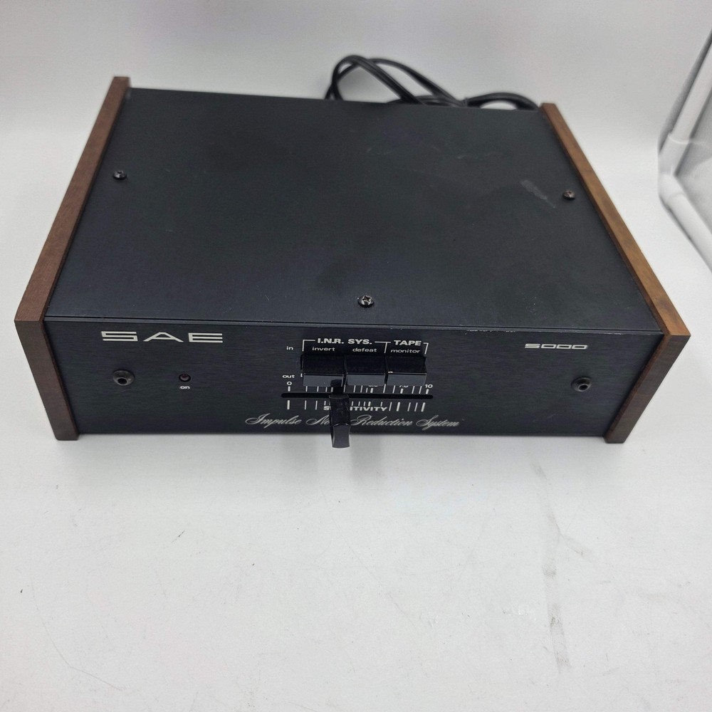 SAE 5000 Noise Reduction System 016984