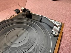 Kenwood KD-1033 Belt Drive Turntable