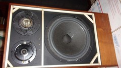 AR – 11 Speakers – Very Fine
