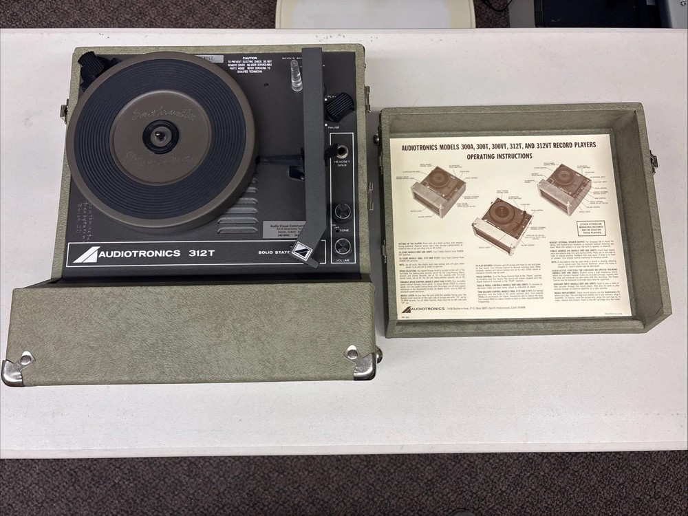 Vintage Retro 1970s Classroom Record Player Audiotronics 312T -Tested Working
