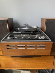 Vintage GE General Electric Stereo Console Turntable AM/FM Radio With Speakers