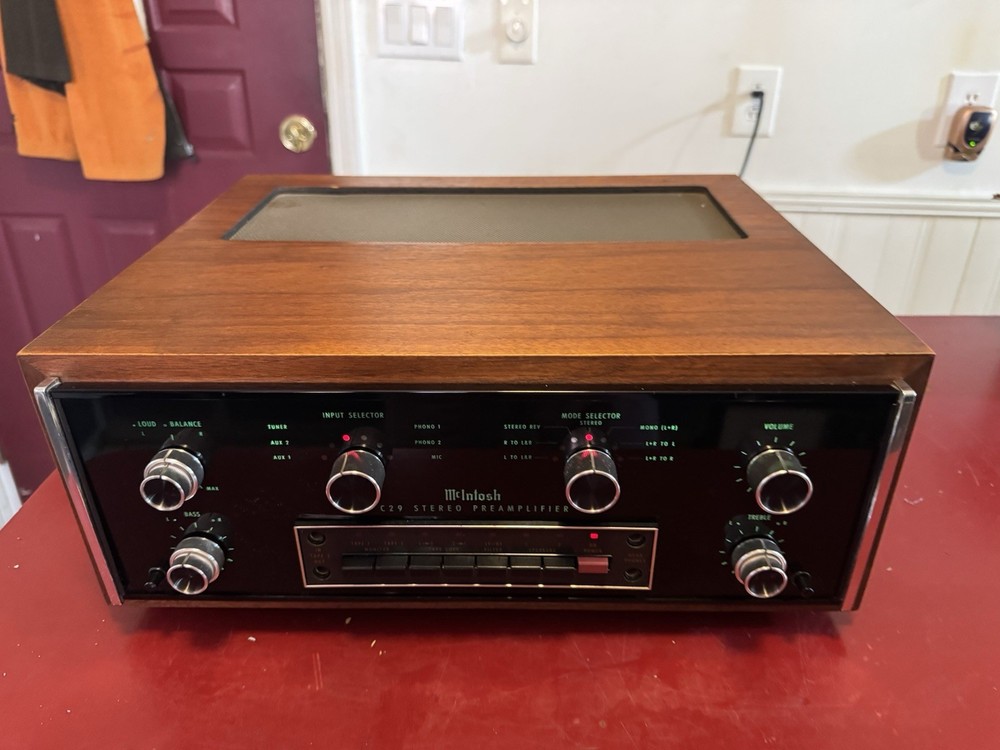 McIntosh C29 Stereo Preamplifier Clean Tested Wood Case.sanitized And Beautiful