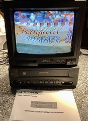 Audiovox AVT-975 9″ Color TV & AVP-6750M VHS Combo Vintage Television