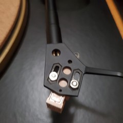Linn Basik Plus Tonearm With Aftermarket Cable.