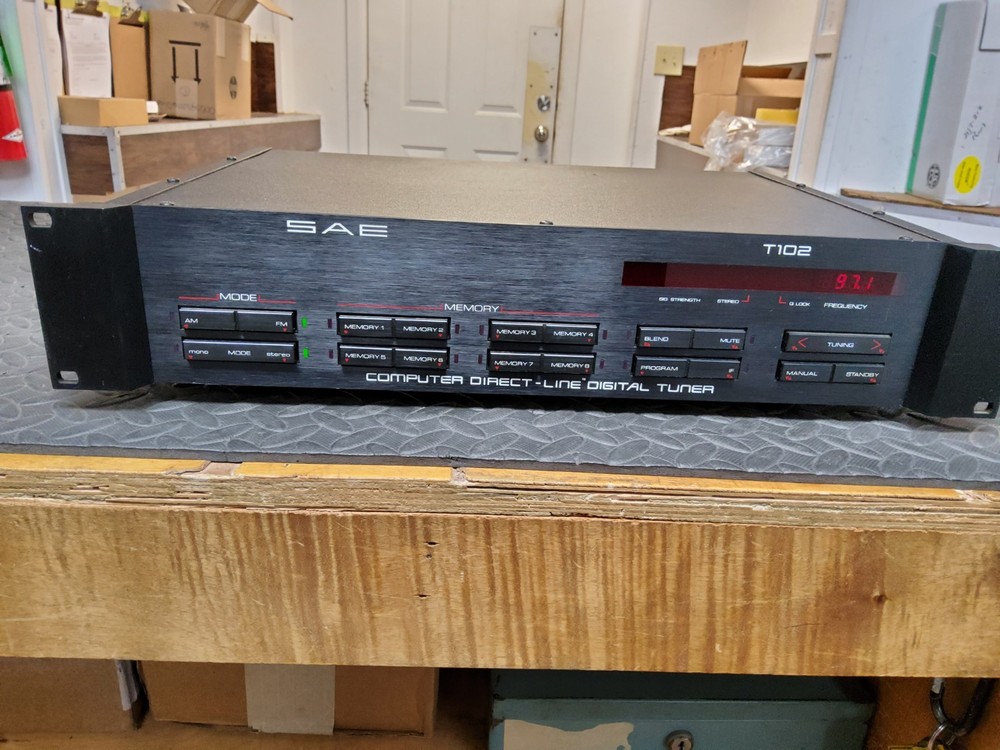 SAE computer Direct Line Digital Tuner. T102 with rack ears