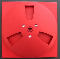 NEW ANALOG AUDIO 7″ X 1/4″ METAL TAPE REEL -TRIDENT HUB- RED -AKAI TEAC SONY