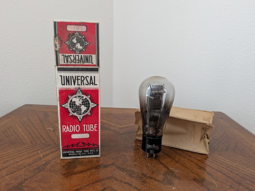Universal Globe 281 81 Rectifier Tube