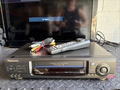 Panasonic PV-V4640 Omnivision Blue Line VCR Plus Gold VHS Player W/REMOTE