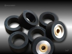 Pioneer RT-909 / 901 One pair of NEW PINCH ROLLERS ASSEMBLY Logo on rear