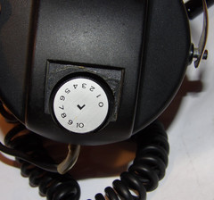 VINTAGE 1970s ELEGA DR-100HR STEREO HEADPHONES! MOD ’70s STYLE! DUAL VOLUME!
