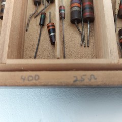 100+ Radio Electronic Carbon Comp Resistor Circuits Allen-Bradley IRC Wood Box