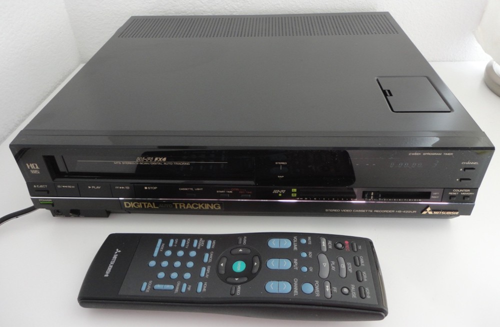 Mitsubishi HS-422UR VCR VHS Hi-Fi Stereo Video Recorder w/ Remote Control Works