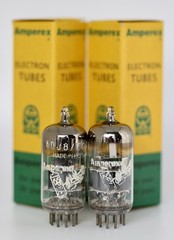 NOS 6DJ8 ECC88 6922 AMPEREX BUGLE-BOY HOLLAND TUBES 1964 PAIR 105/105 + 102/100%