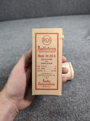 1920s Era RCA Radiotron UV201A Detector Amplifier Tube in the Box NOS G2U