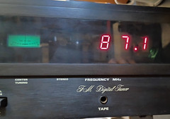 SAE 8000 FM Tuner – Rack Mount – POWER GOOD, SOME COSMETIC ALTERATION (see pics)