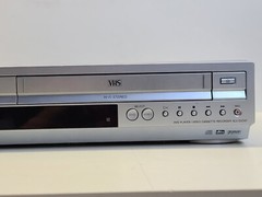 Sony COMBO DVD Player/Video Cassette Recorder SLV-D370P NO REMOTE TESTED