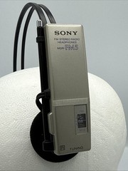 RARE VINTAGE SONY MDR-FM5 SINGLE BAND HEADBAND RADIO JAPAN