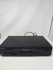 Panasonic VCR Plus PV-V4611 Blue Line 4 Head Hi-Fi Stereo Omnivision No Remote