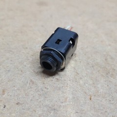 Fostex A-8 LR remote punch in out Jack