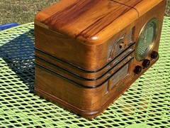 1930’s Lasalle Unknown Model Tube Radio Untested Great Condition!