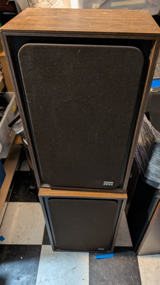 Avid 103 Vintage Speakers Nice Condition 3-Way