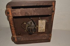 1930s Antique Firestone Air Chief Wood Case Tube Amp Record Player PARTS/REPAIR