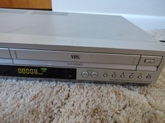 Sony SLV-D370P DVD/VCR VHS Recorder Combo Player Hi-Fi Stereo No Remote Works