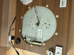 Yamaha YP-B4 Belt Drive Turntable Record Player FOR PARTS/REPAIR powers on