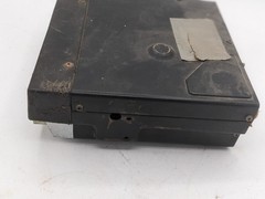 MUNTZ 12 TRACK PLAYS BOTH 4/8 TRACK TAPES WITH FM RADIO CARTRIDGE.