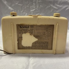 Vintage 1900s DeWald JD-519 AM Tube Radio (Still Turns On)