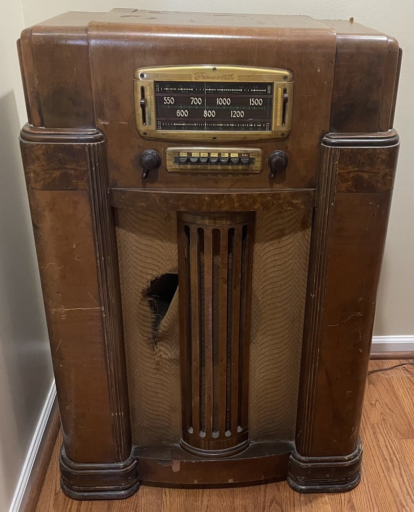 Vintage Floor Radio by Farnsworth Television Bridge Radio Corp Model BC105