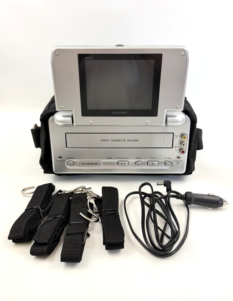 Audiovox VBP2000 Portable VCR VHS Player 5″ LCD Screen w/ Bag & Car Cord Tested