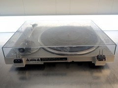 Technics direct drive auto-return turntable quartz SL-QD2 (Untested for parts)