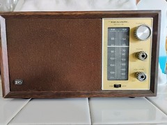 Realistic MTA-8 Vintage AM FM Radio Wood Grain Retro Analog Tested Works
