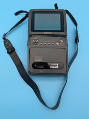 Sony Video Walkman GV-200 Video TV Recorder Video 8 – For Parts or Repair