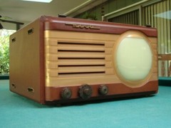 Vintage 1940’s Motorola 7VT5R, Red 7″ Portable TV, #2