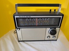 Realistic Patrolman 60 12-779A AM FM SW UHF 6 Band Radio TESTED