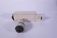 Beckman Electron Tube M641 853035