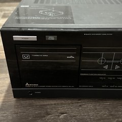 Mitsubishi DA-L90 Stereo Reciever 7 Cassette Autochanger No Remote Untested