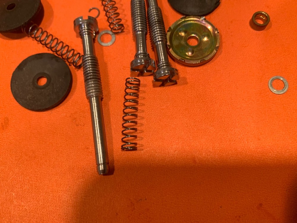 Dual 1229Q Vintage Stereo Turntable Parting out – Transport Screws Complete