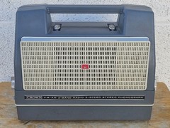Vintage Crown STP-80F Stereo Phonograph Radio Turntable Record Player