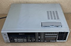 Sanyo Beta Hi-Fi Stereo Betamax- VCR7200 – FOR PARTS/REP Power Tested No Remote