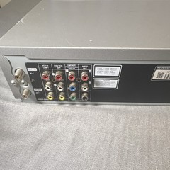 Insignia IS-DVD040924 DVD/VHS VCR Combo Player, 4-Head Hi-Fi Stereo