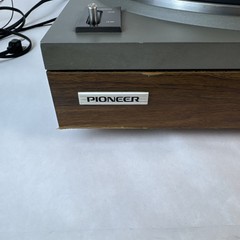 Pioneer PL-115D 2-Speed Belt-Drive Automatoc Return Stereo Turntable
